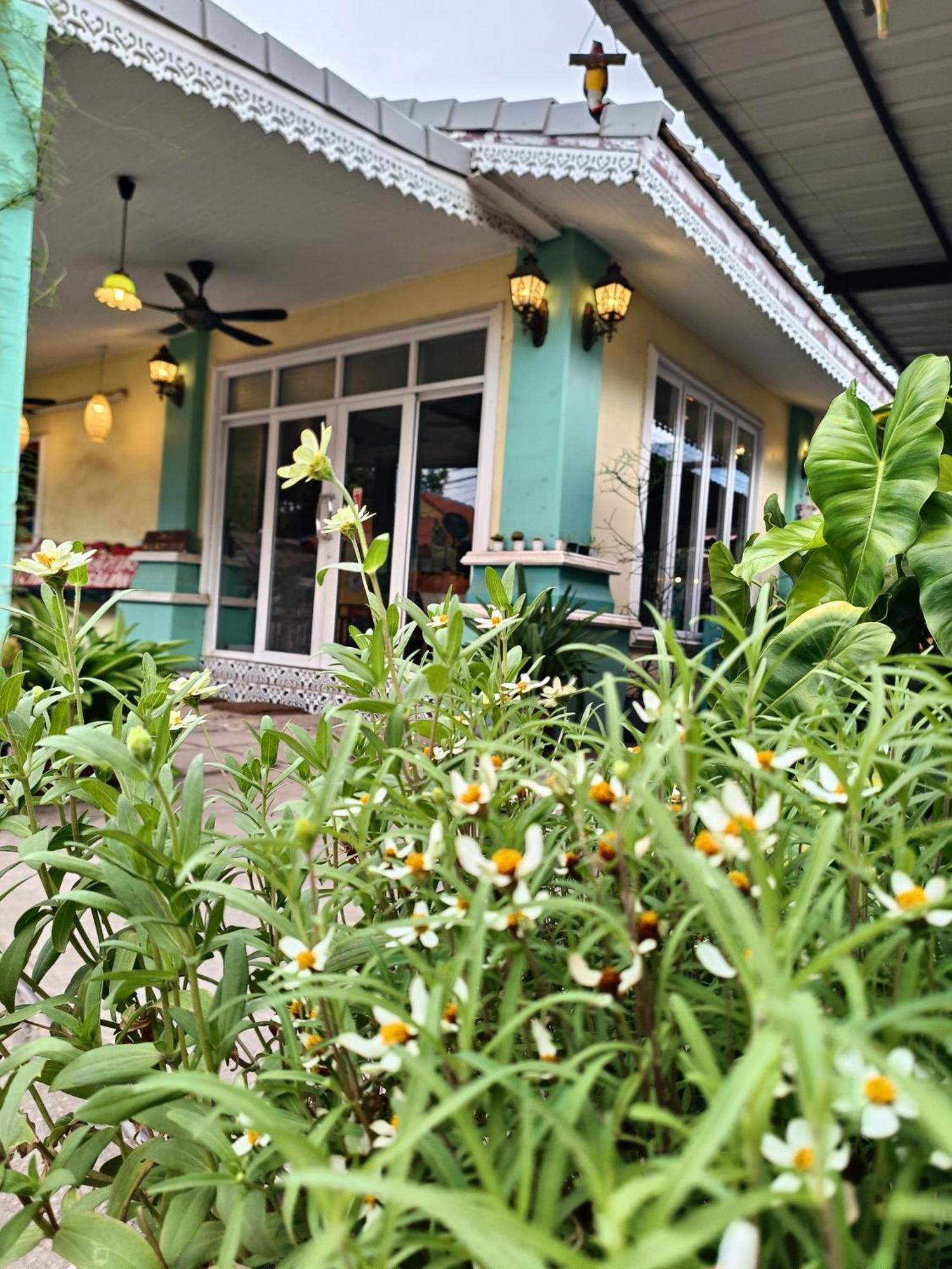 คิวทอง บังกะโล Koh Larn Eksteriør billede